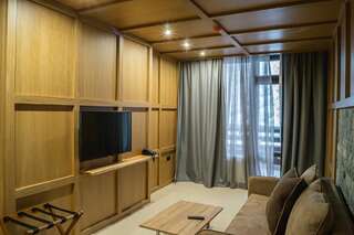 Отель Hotel and SPA Moreni София Апартаменты с балконом-11